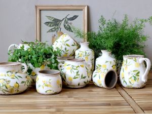 Ваза Limoni D10xH17cm. cream .