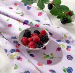 Тишлайфер BERRYLICIOUS 45x150cm,
