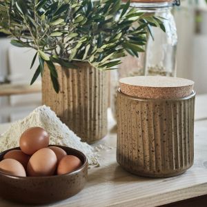 Буркан / поставка за прибори GENA BEIGE D13.5xH17cm.